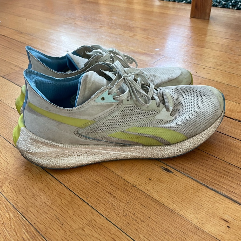 Reebok Floatride Energy Symmetros (size 11)